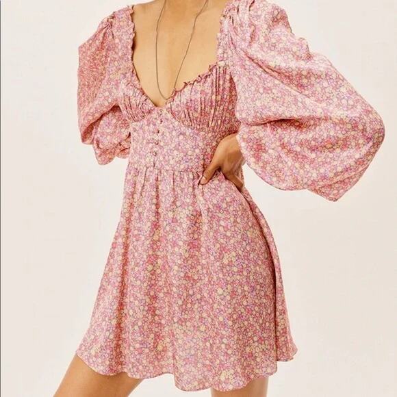For Love‎ & Lemons Laurie Pink Floral Mini Dress Long Puff Sleeve Sz XS Satin - Picture 1 of 13